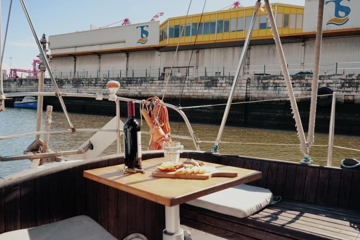 Cozy Marina Sleepaboard - Sail Away Bådhotel